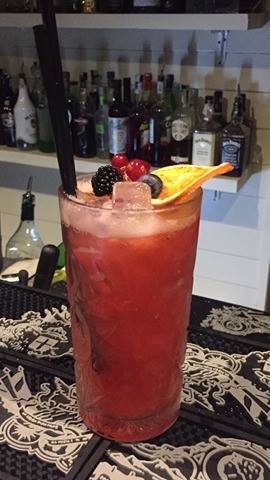 Despasito Cocktail Maki Maki